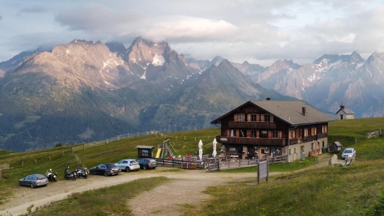Almgasthaus Glocknerblick Großkirchheim 외부 사진